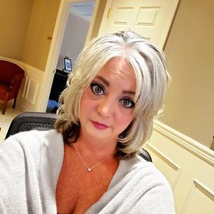 Meet your Posher, Ellen